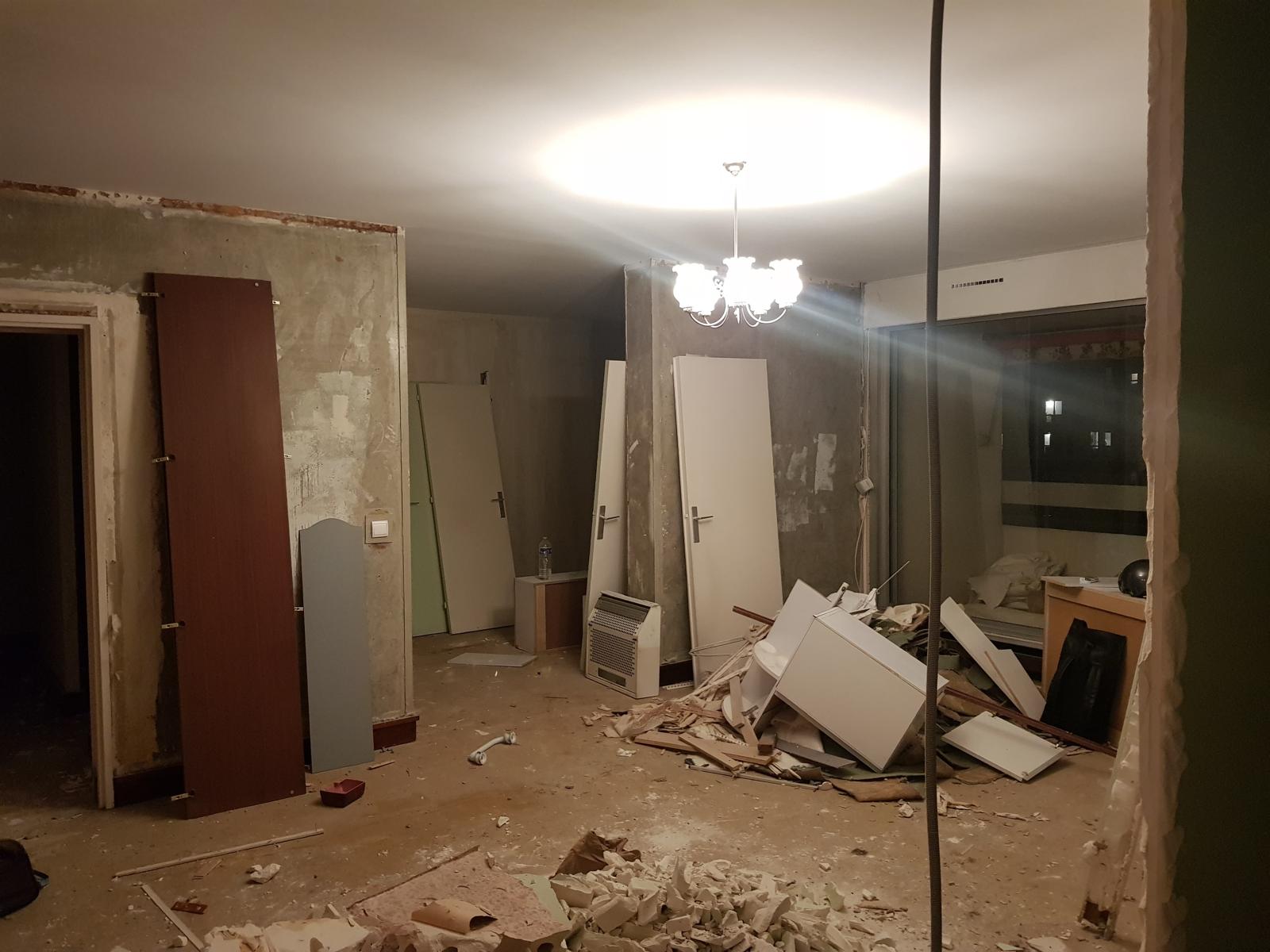 Travaux de démolition intérieure à Paris – rénovation complète d’un appartement par MAKRENO